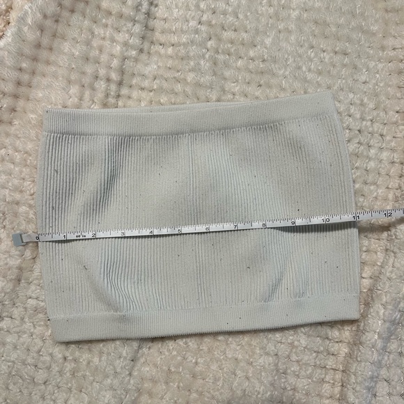 Cotton On Ribbed Crop Top - Picture 3 of 3